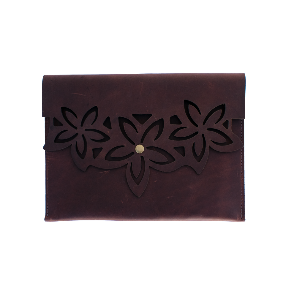 
                  
                    Nard Clutch by SutiSana
                  
                