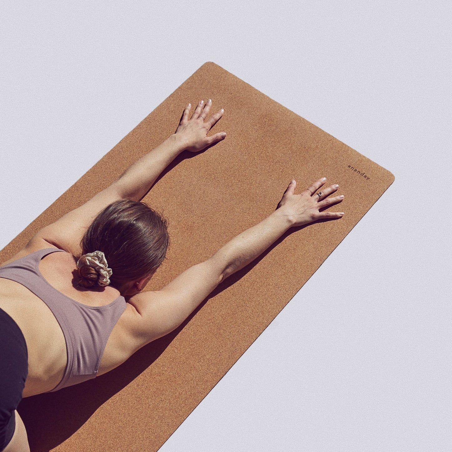 https://www.simpleswitch.org/cdn/shop/products/Ananday_Cork_Yoga_Mat_Sq-08_1445x.jpg?v=1667971858